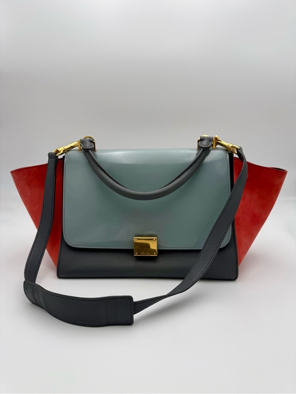 ⭐️⭐️Authentic Celine Tricolor Medium Trapeze Bag Leather Suede in Grey/Mint/Red